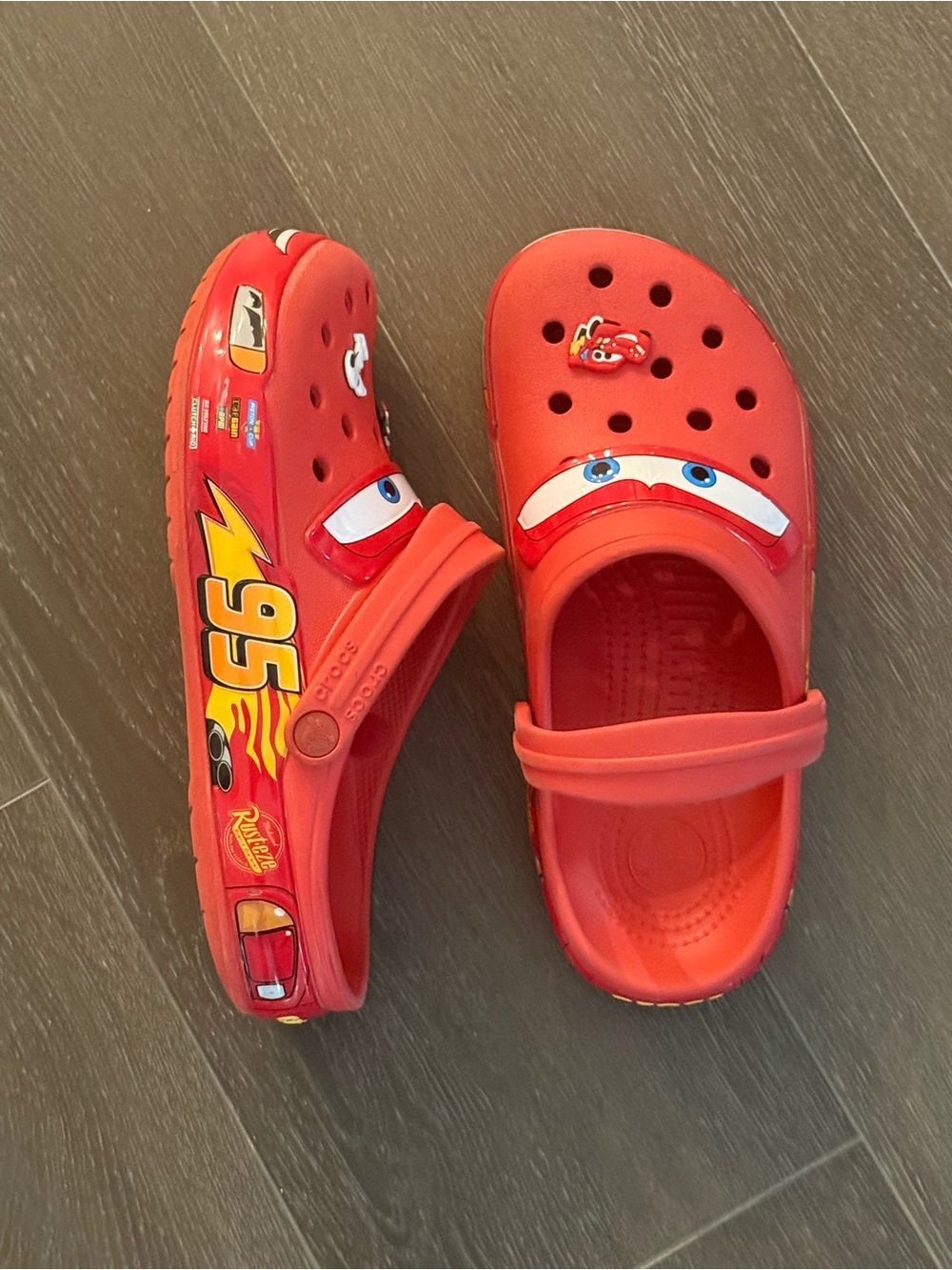 CROCS Kids Red Lightning McQueen Clogs